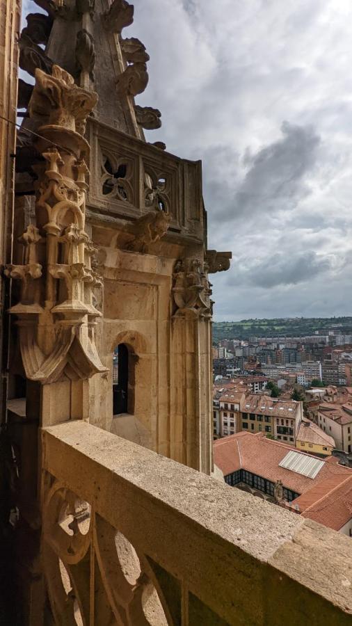 Apartamento Wamba - La Catedral Apartment Oviedo Bagian luar foto